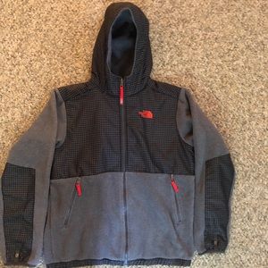 The North Face Men’s Medium hooded full zip jacket
